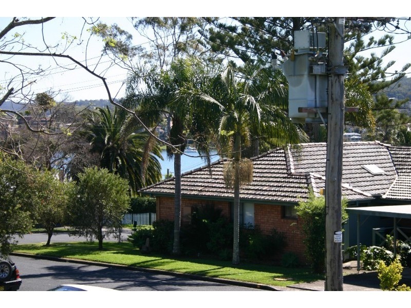 21 Lakewood Avenue, Green Point NSW 2251