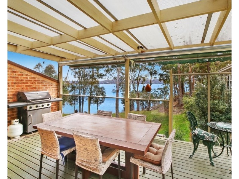 1/309 Avoca Drive, Green Point NSW 2251