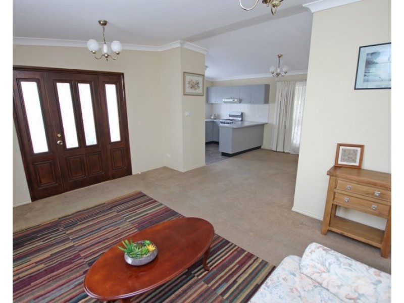 5 Sixth Avenue, Green Point NSW 2251