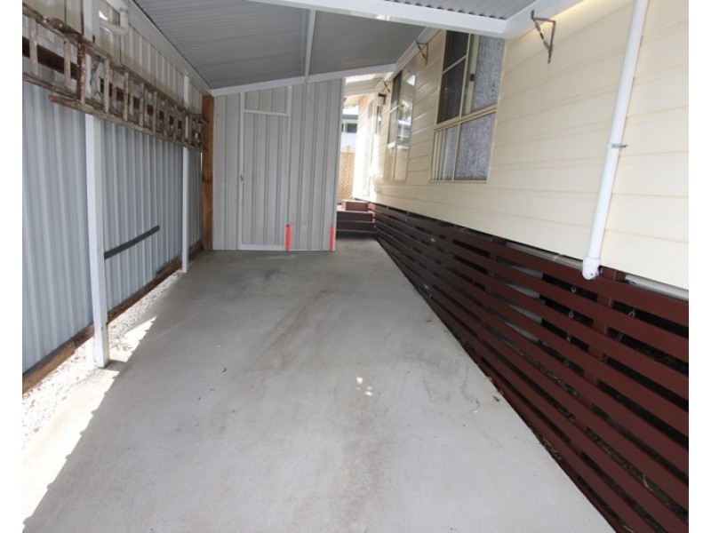 5 Sixth Avenue, Green Point NSW 2251