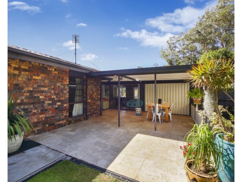 56 Orana Street, Green Point NSW 2251