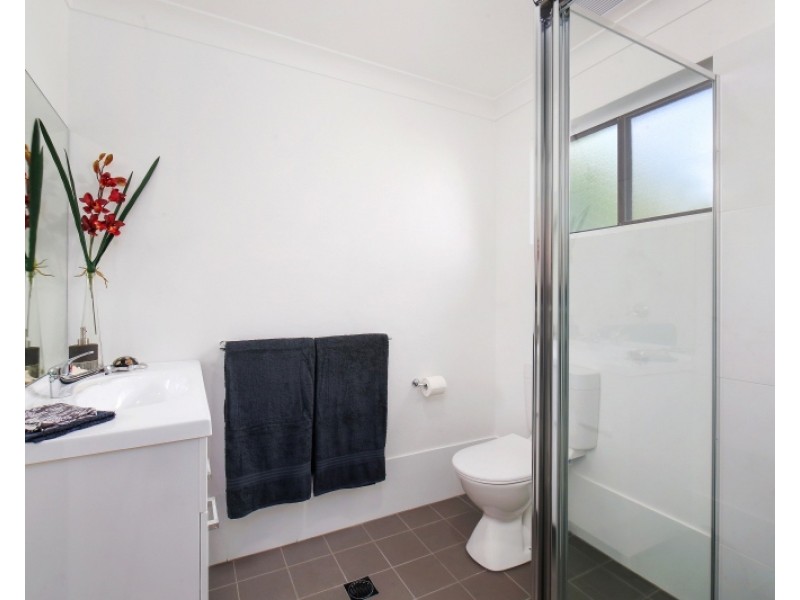 231 Avoca Drive, Green Point NSW 2251