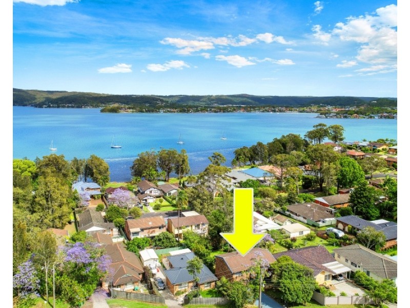231 Avoca Drive, Green Point NSW 2251