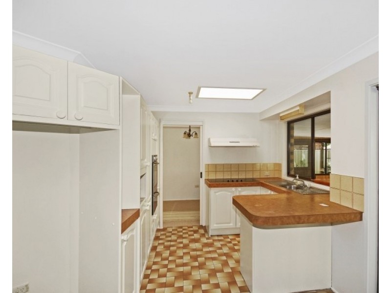 12 Myrtle Road, Empire Bay NSW 2257