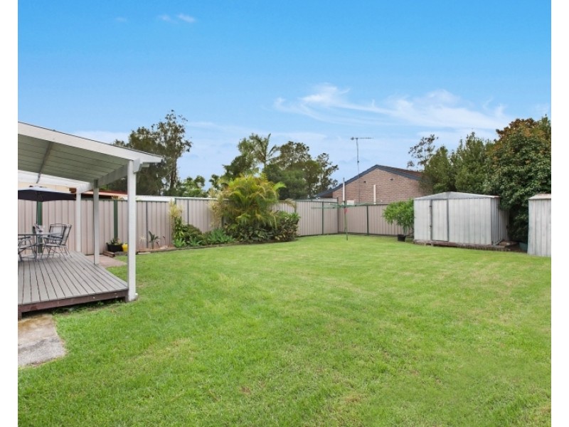 27 Emora Avenue, Davistown NSW 2251
