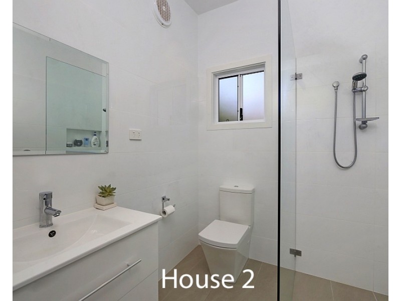 249A Avoca Drive, Green Point NSW 2251