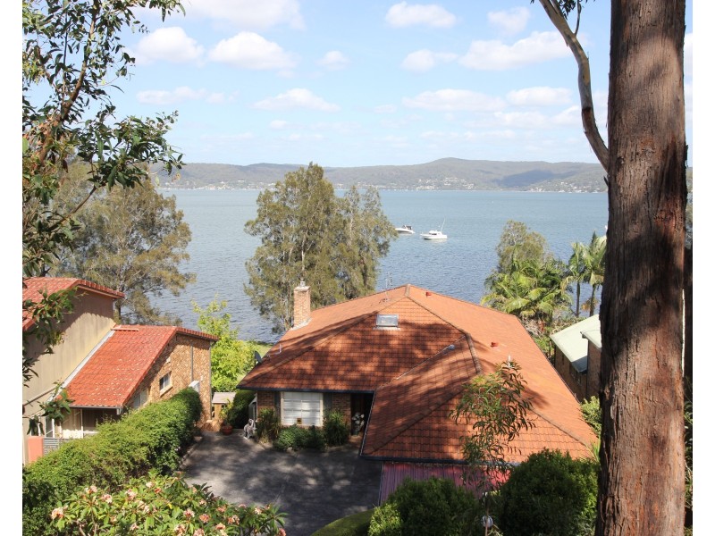 327A Avoca Drive, Green Point NSW 2251