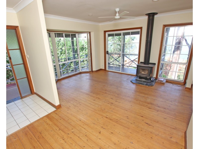 327A Avoca Drive, Green Point NSW 2251