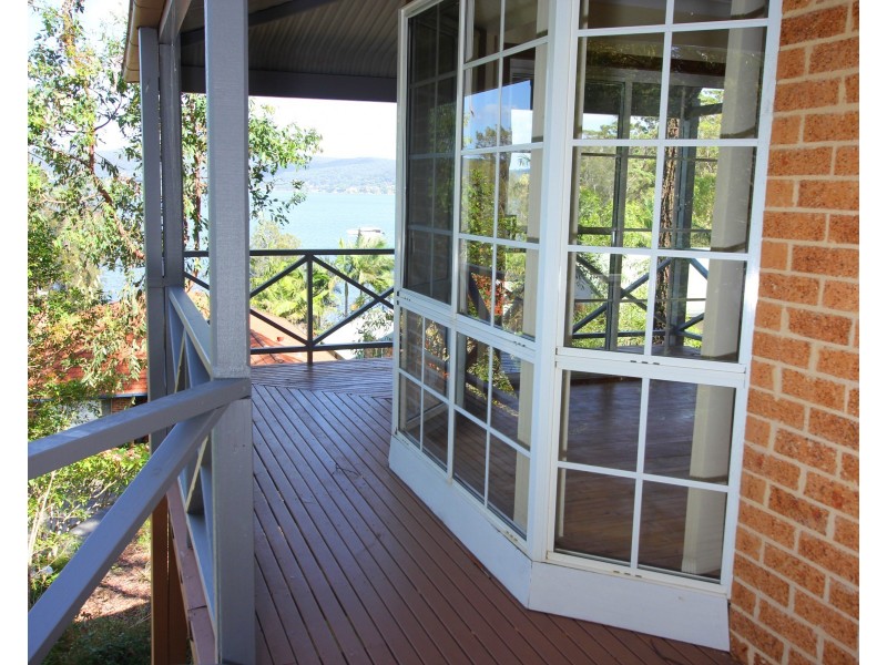 327A Avoca Drive, Green Point NSW 2251