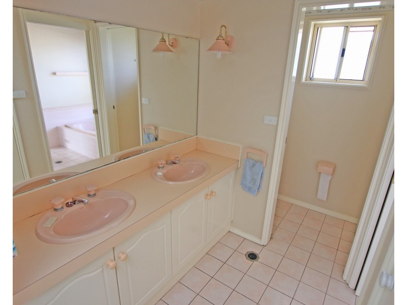 31 Highland Road, Green Point NSW 2251