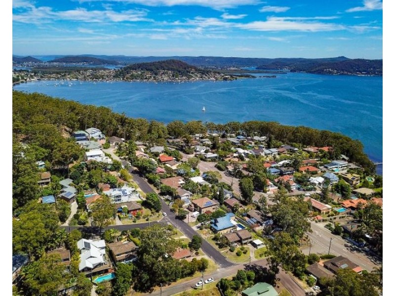 11 Marilyn Parade, Green Point NSW 2251