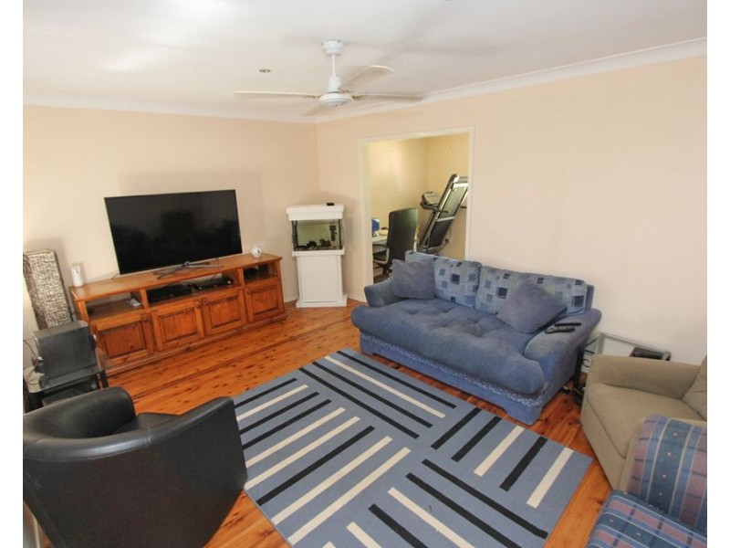 30 Joyce Avenue, Wyoming NSW 2250