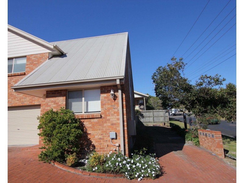 1/14 Donnison Street, West Gosford NSW 2250