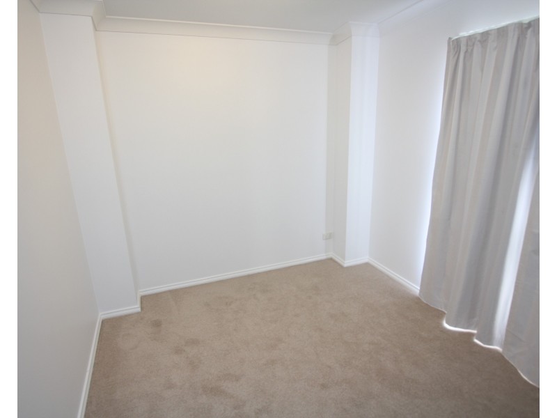 10 Fifth Ave,Broadlands Estate, Green Point NSW 2251