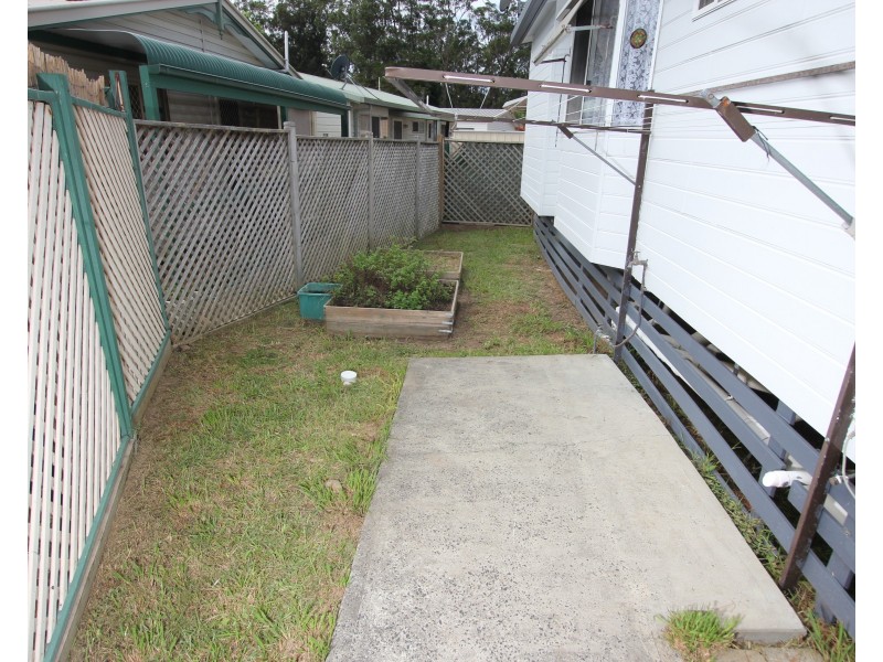 10 Fifth Ave,Broadlands Estate, Green Point NSW 2251