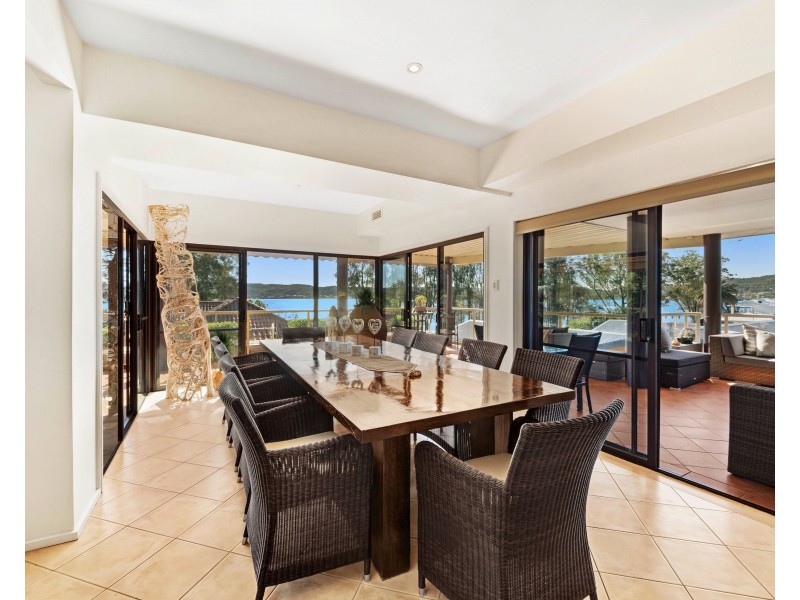 287 Avoca Drive, Green Point NSW 2251