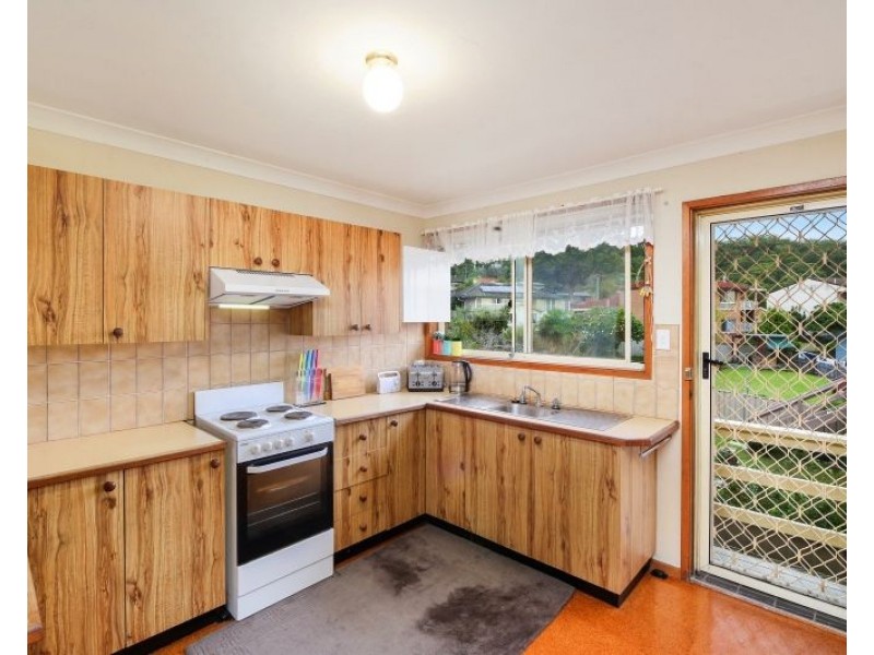 2/43 Asca Drive, Green Point NSW 2251