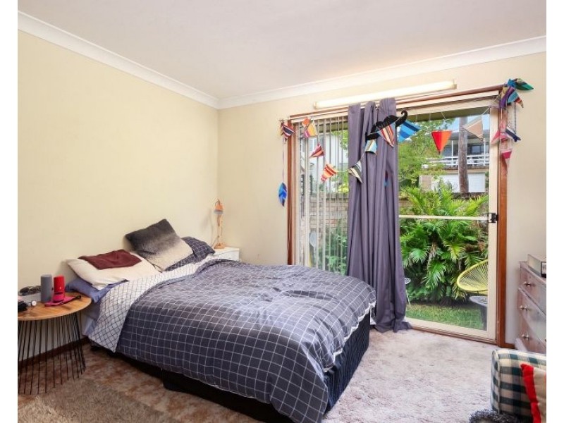 2/43 Asca Drive, Green Point NSW 2251