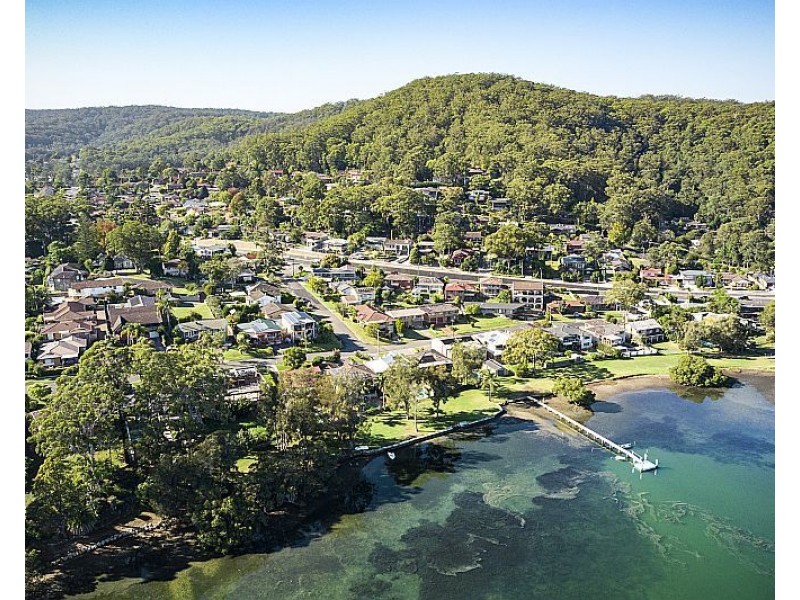 2/43 Asca Drive, Green Point NSW 2251