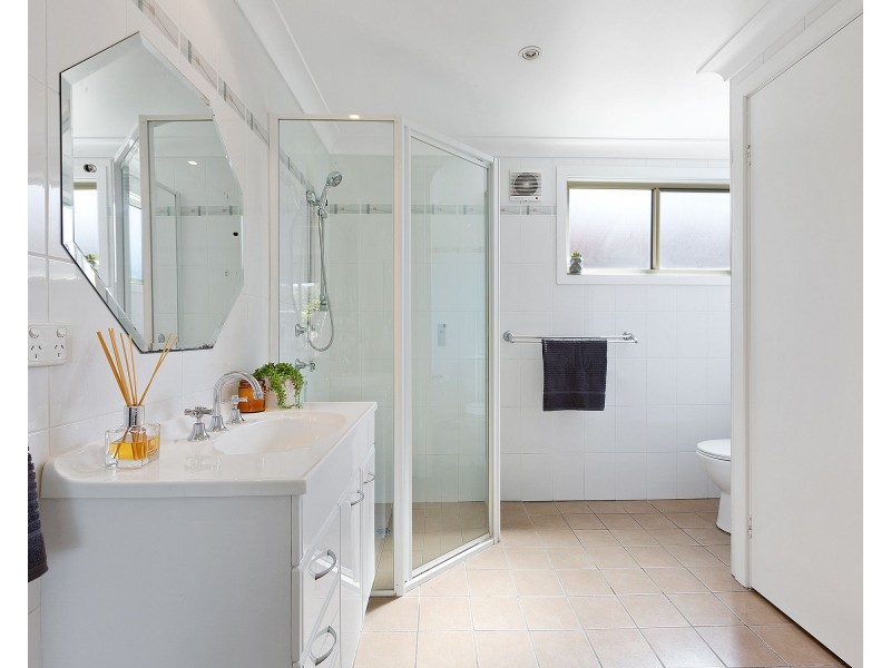 37 Waterloo Avenue, Blackwall NSW 2256