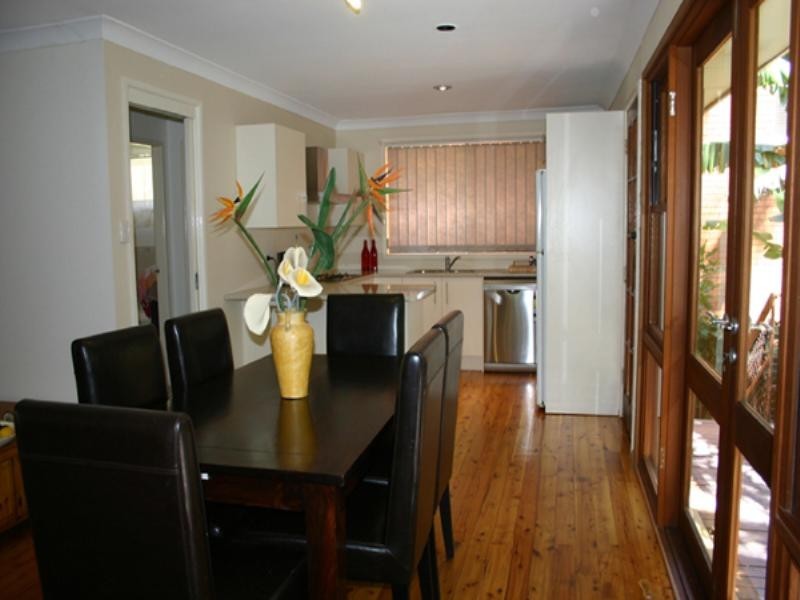 21 Crawford Crescent, Wyoming NSW 2250