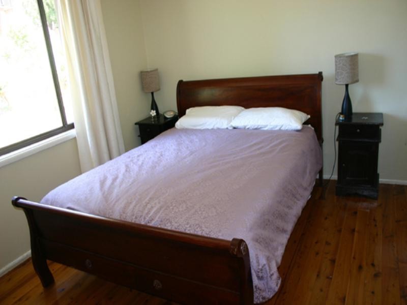 21 Crawford Crescent, Wyoming NSW 2250