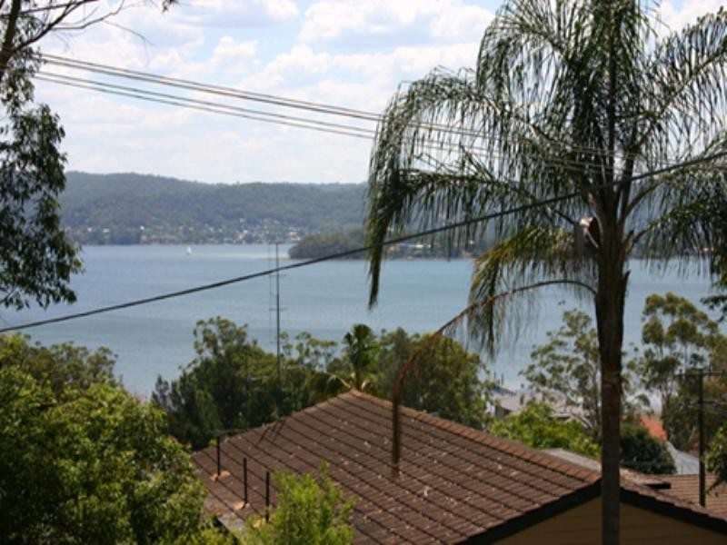 11 Panorama Terrace, Green Point NSW 2251