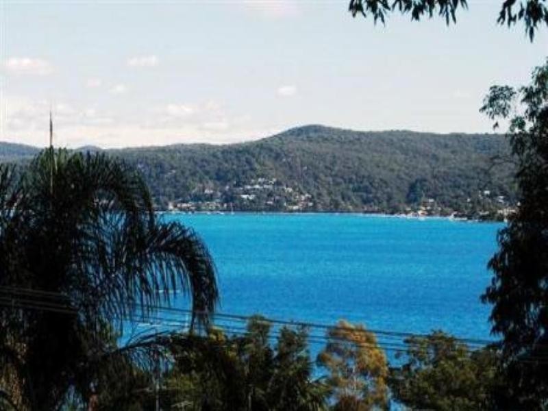 13 Panorama Terrace, Green Point NSW 2251