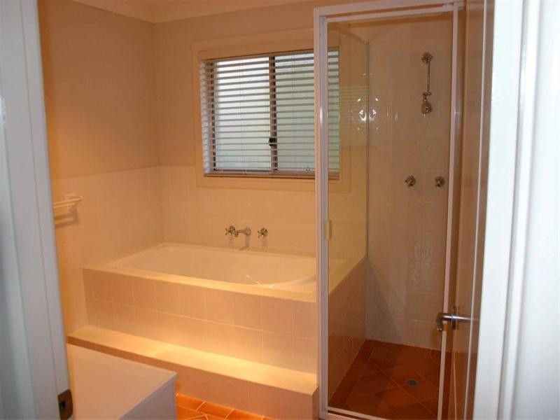 5 Lexington Parade, Green Point NSW 2251