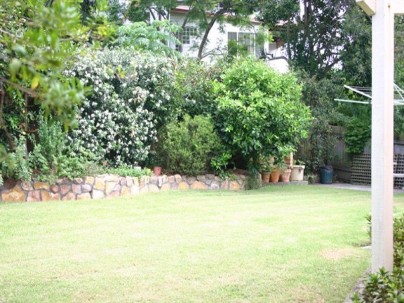 19 Asca Drive, Green Point NSW 2251