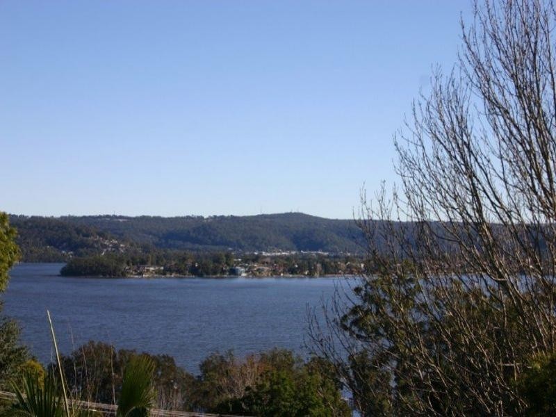 23 Marilyn Parade, Green Point NSW 2251