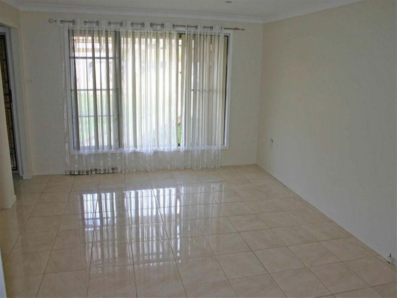 33 Bayside Drive, Green Point NSW 2251