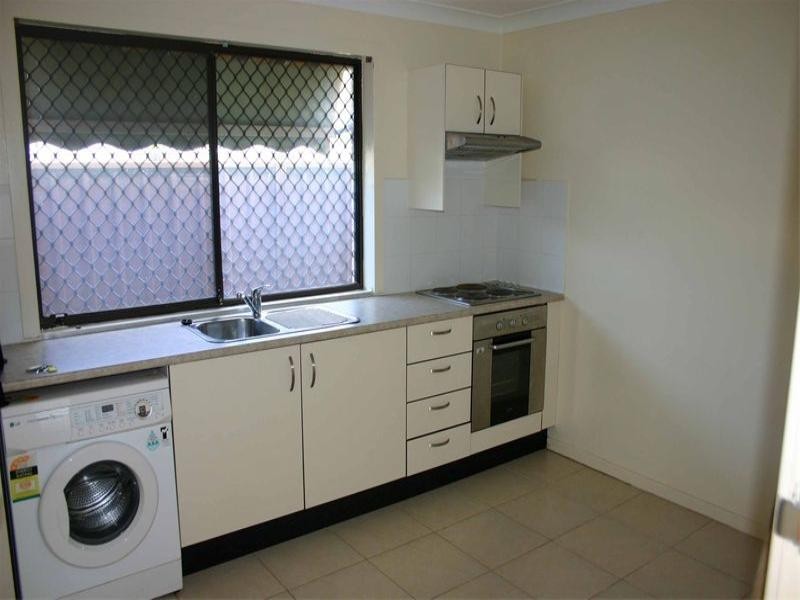 2/32 Avoca Drive, Kincumber NSW 2251