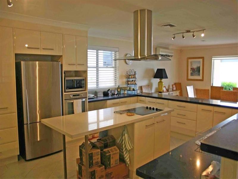 251 Avoca Drive, Green Point NSW 2251