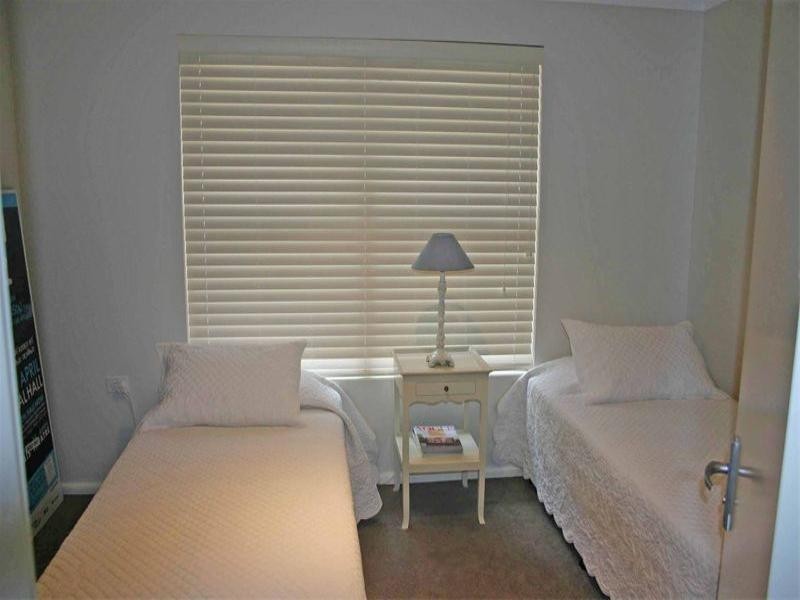 251 Avoca Drive, Green Point NSW 2251