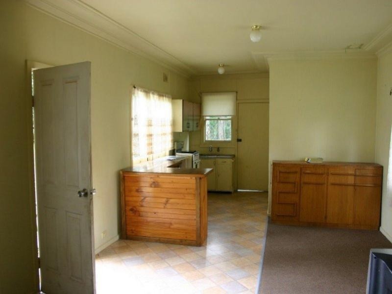 43 Avoca Drive, Green Point NSW 2251