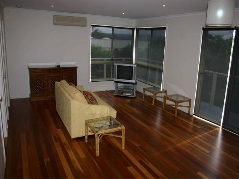 5 Merindah Avenue, Green Point NSW 2251