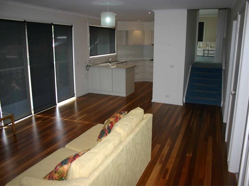 5 Merindah Avenue, Green Point NSW 2251