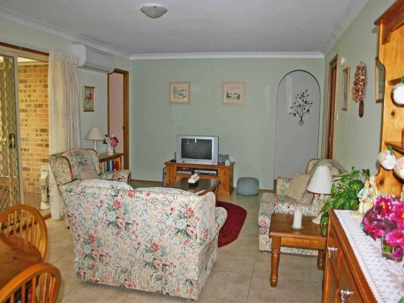 16 James Sea Drive, Green Point NSW 2251