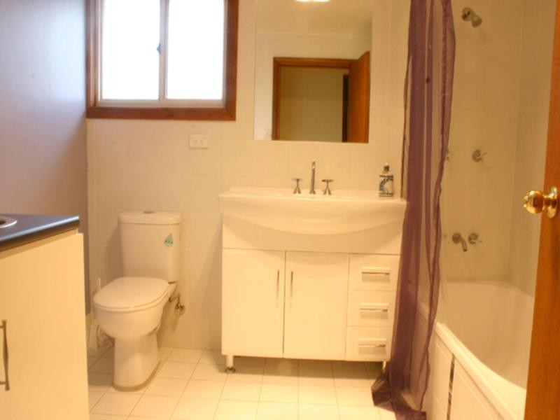 2/2 Lakewood Avenue, Green Point NSW 2251