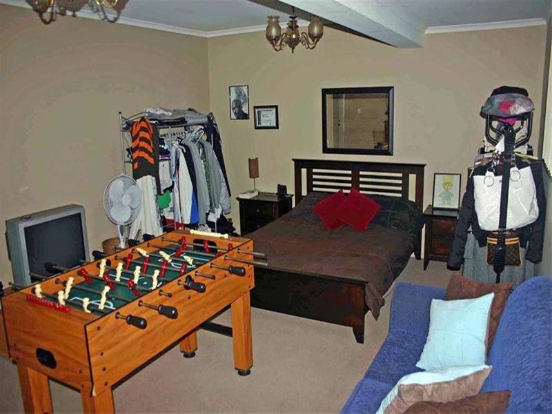 1/4 Willowin Close, Green Point NSW 2251