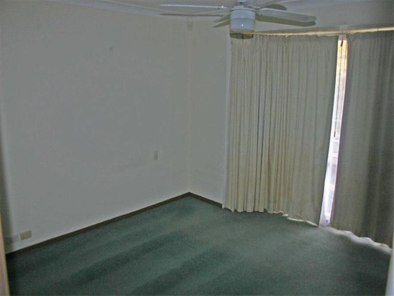 12 MAXWELL Close, Green Point NSW 2251