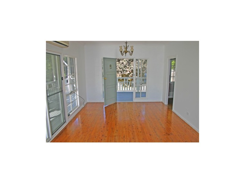 31 DALGETY Crescent, Green Point NSW 2251