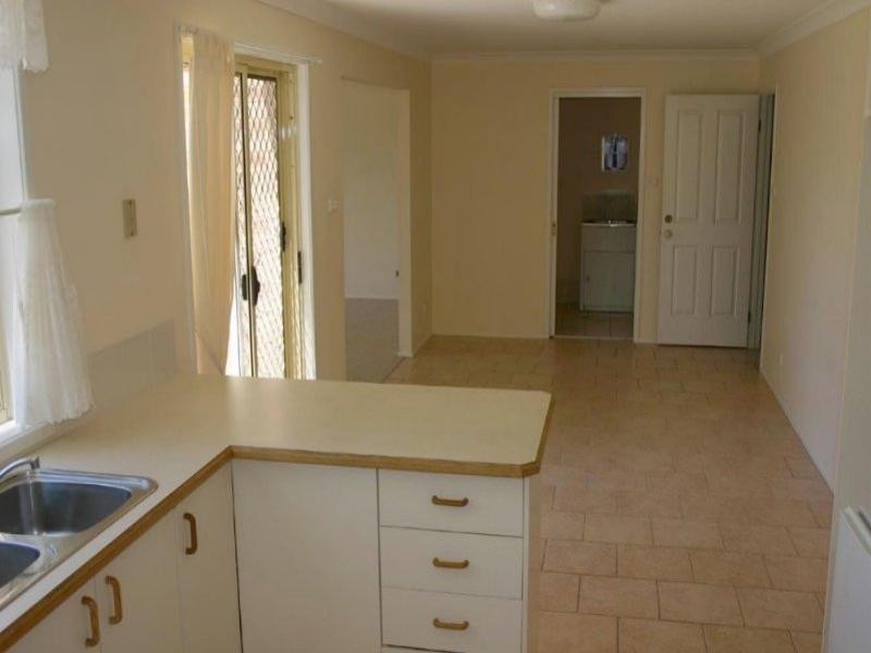 19 Greenlee Street, Green Point NSW 2251