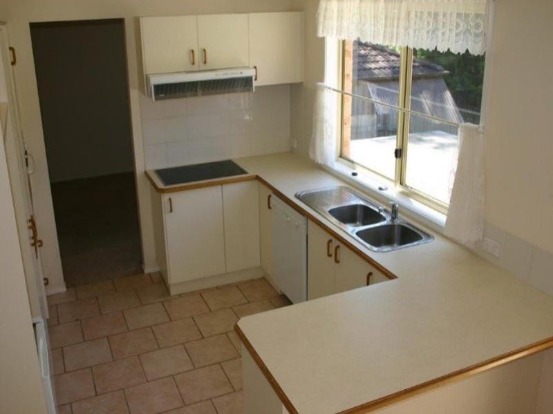 19 Greenlee Street, Green Point NSW 2251