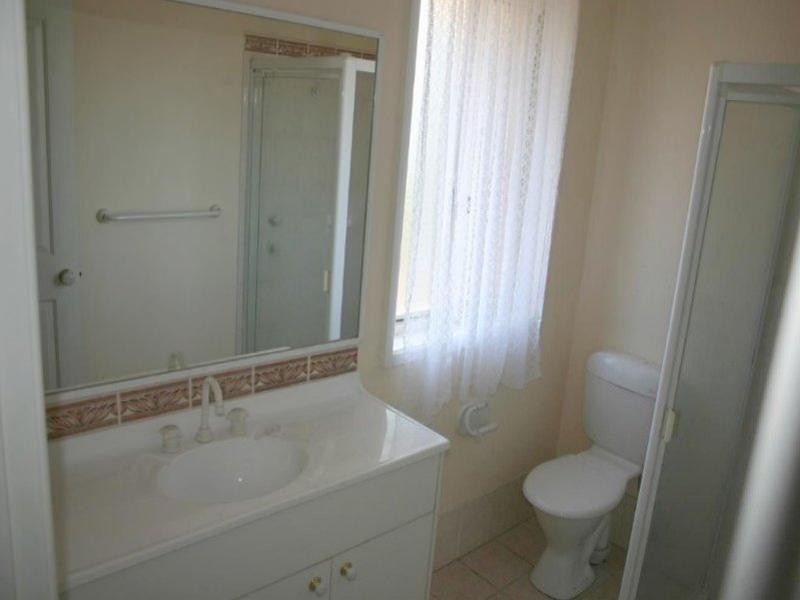 19 Greenlee Street, Green Point NSW 2251