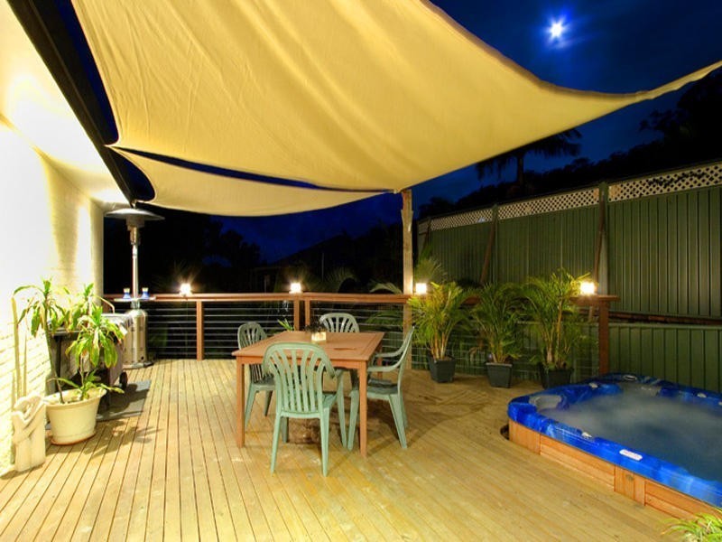 290 Avoca Drive, Green Point NSW 2251