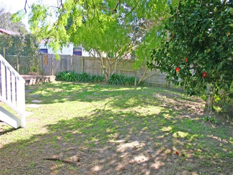 31 DALGETY Crescent, Green Point NSW 2251