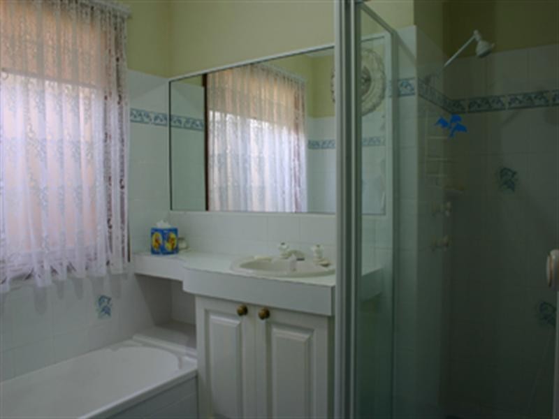 14 Henzel Road, Green Point NSW 2251