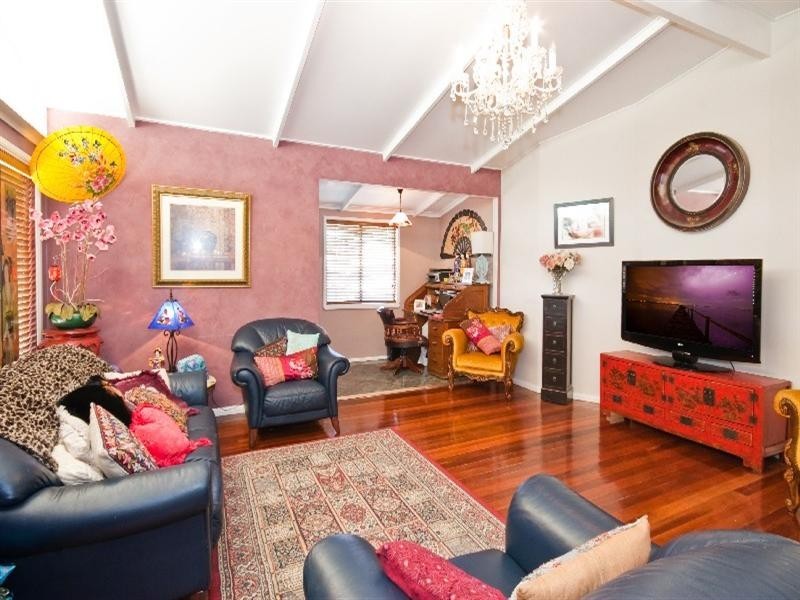 118 Avoca Drive, Green Point NSW 2251
